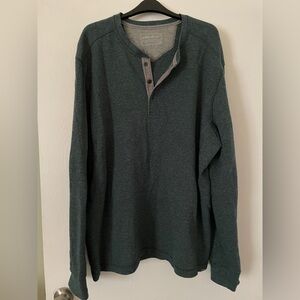 Eddie Bauer men’s henley